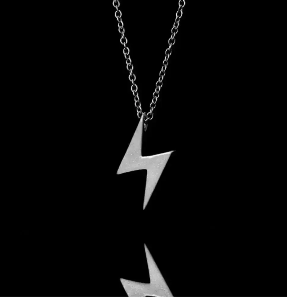na-na-latest-trendy-korean-style-lightning-bolt-thunder-necklace-original-imagpfyzaegj7yxf.webp