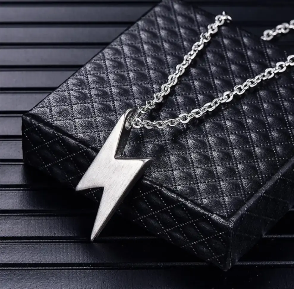 na-na-latest-trendy-korean-style-lightning-bolt-thunder-necklace-original-imagpfyzgydffz7t.webp